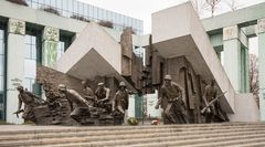 Dluga - Pomnik Powstania Warszawskiego (Warsaw Uprising Monument) - 01