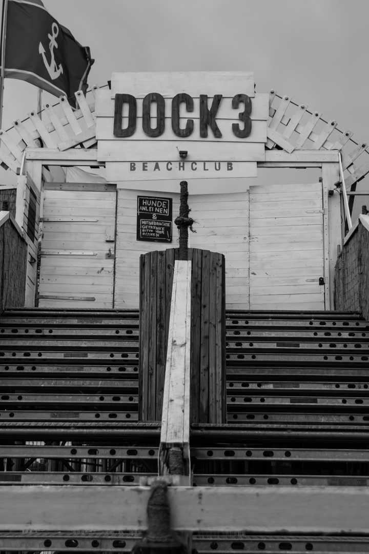 Dock 3