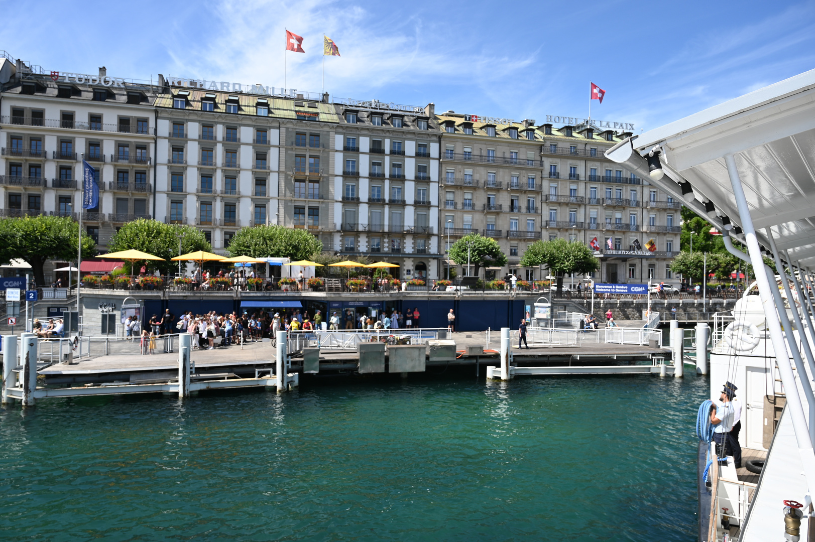 Docking on the Quai du Mont Blanc.