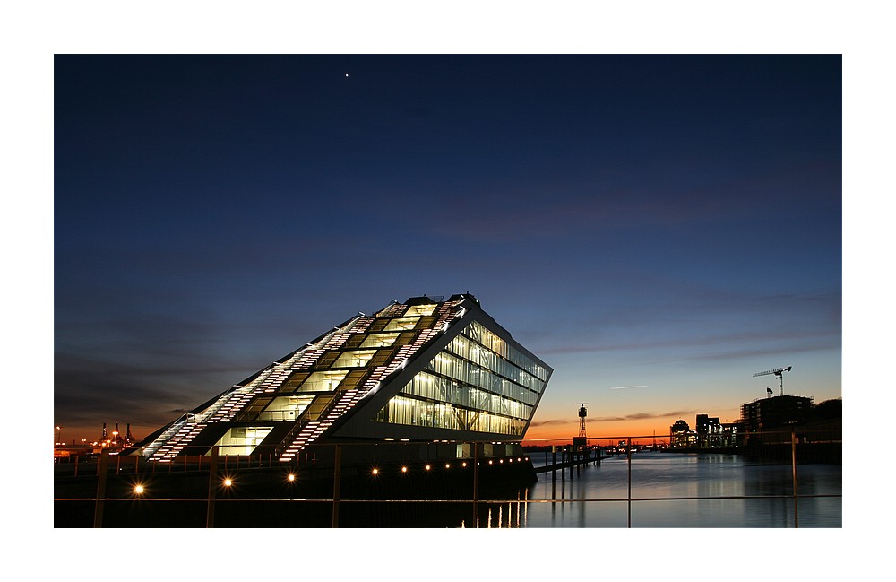 *Dockland*