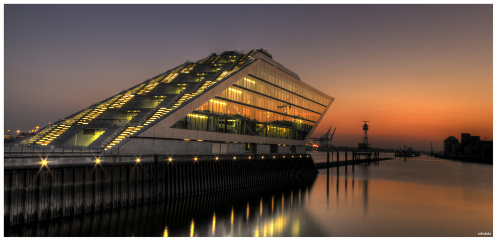 Dockland / Hamburg (HDR)