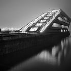 - Dockland III -