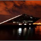 Dockland im brennenden Abendlicht