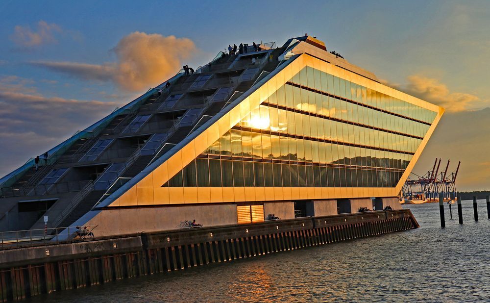 Dockland im Sonnenuntergang