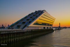 Dockland in der Abendsonne