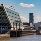 Dockland mit MS Europa 2