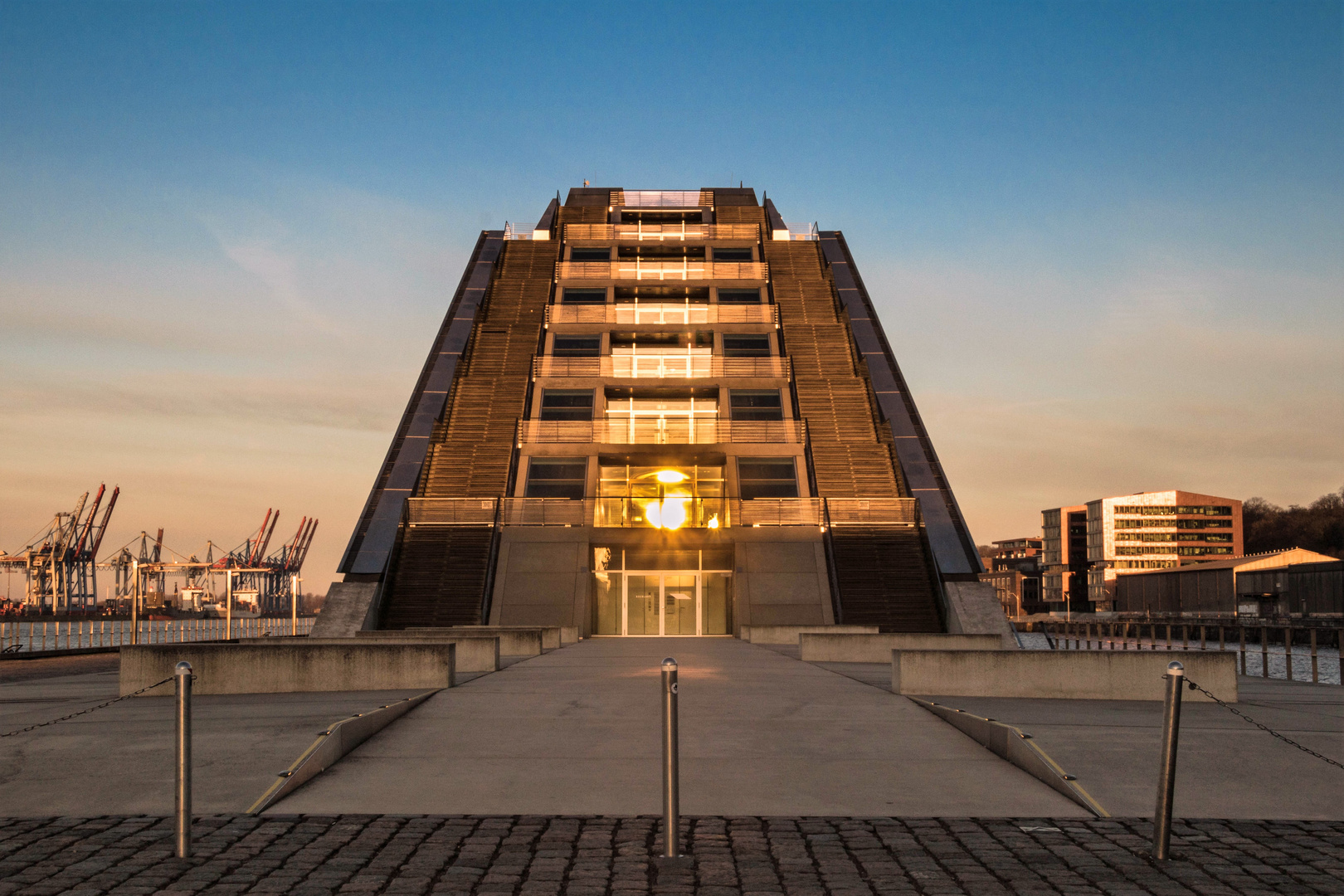 Dockland Sonnenaufgang