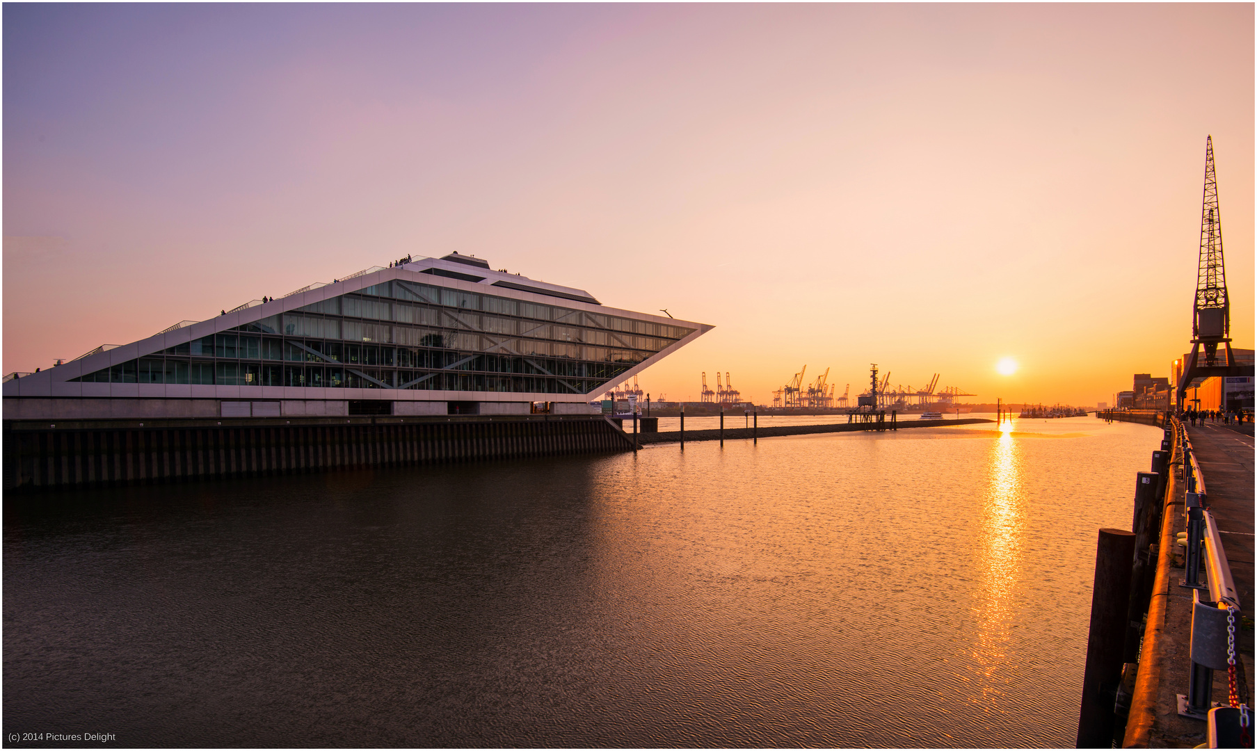 - Dockland Sunset -