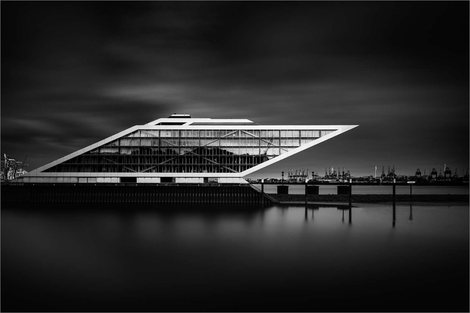 DOCKLAND VI