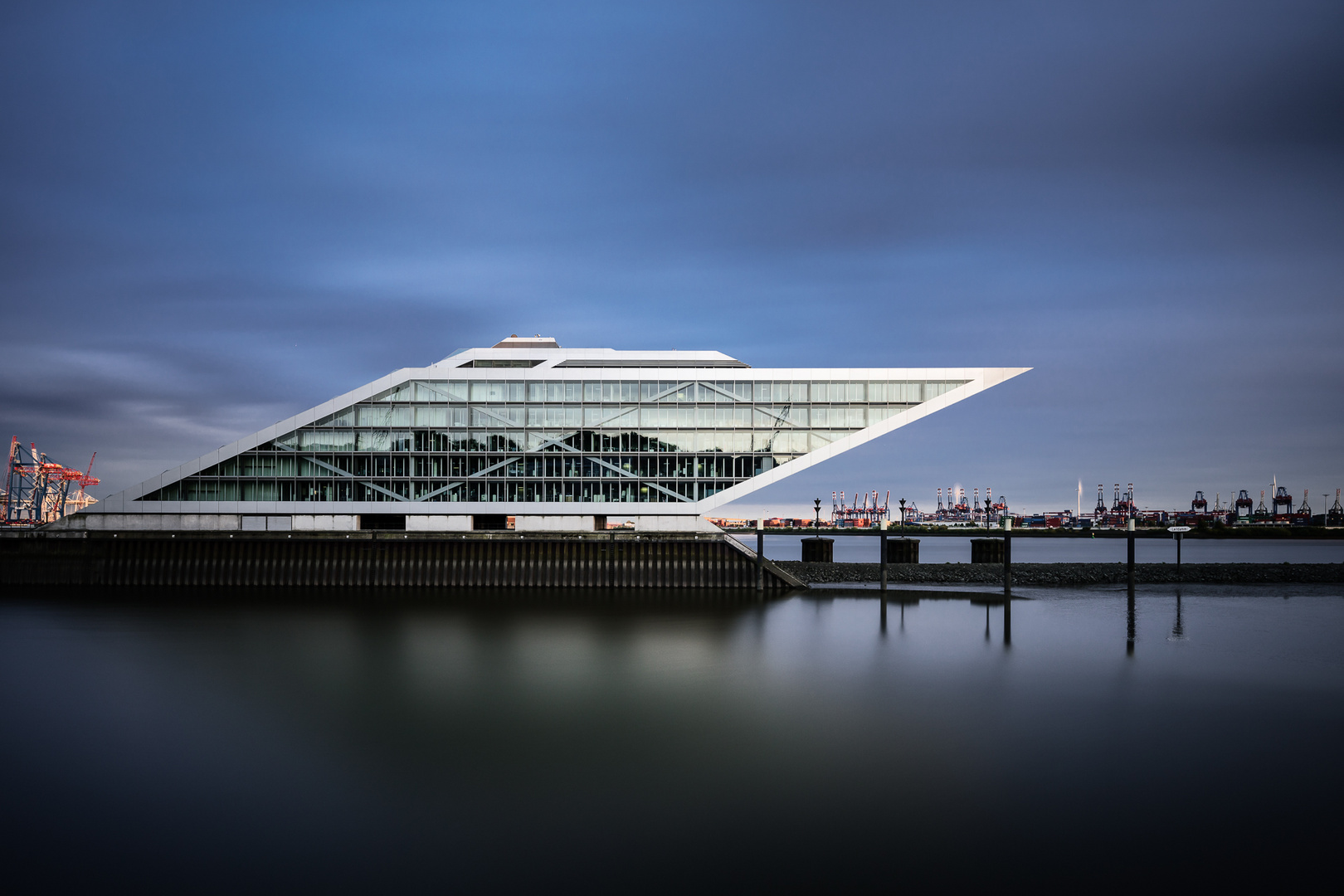 DOCKLAND VII