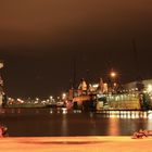 Docks in Bremerhaven bei Nacht