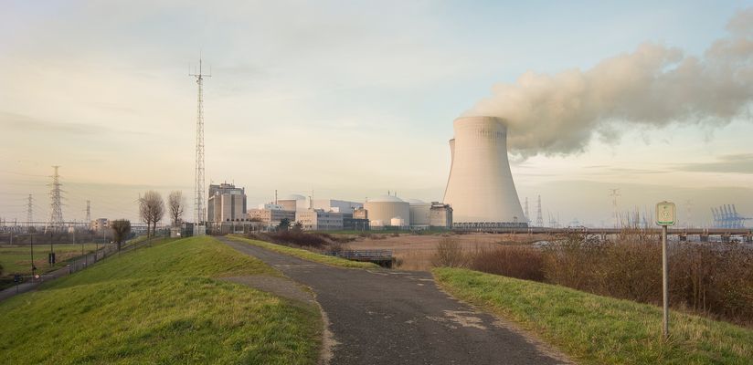 Doel - 134 - Embankment along Schelde River with Cooling Towers of the Nuclear Power Plant