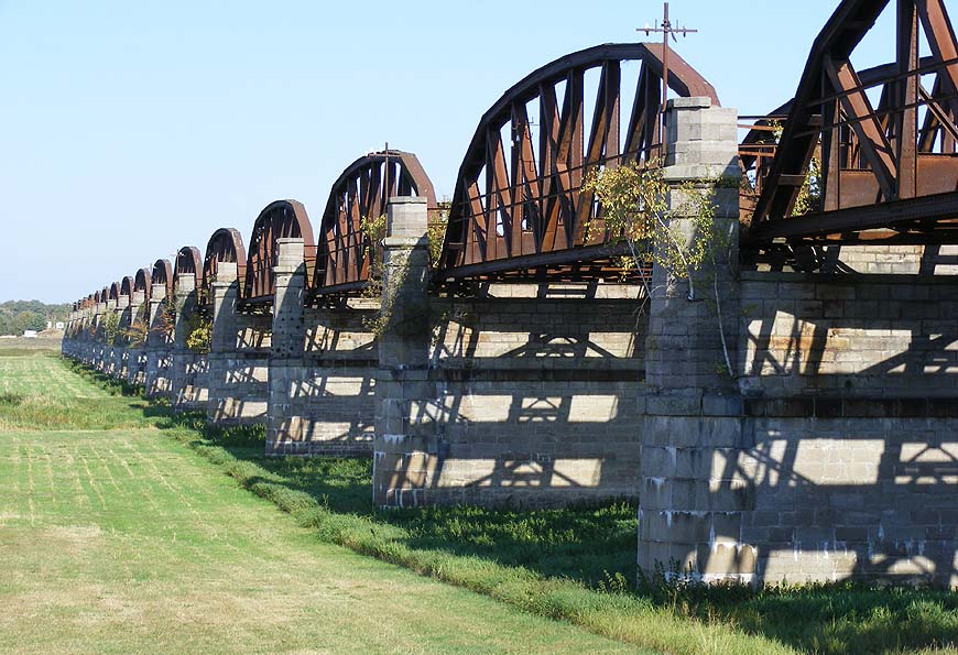 Dömitzer Eisenbahnbrücke