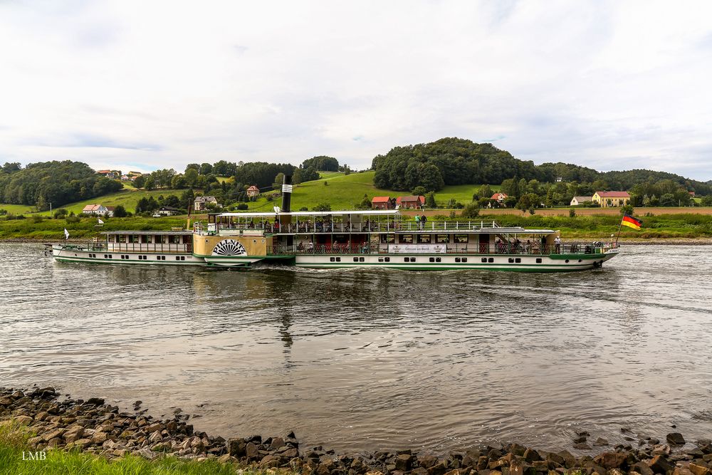 Dösen auf der Elbe