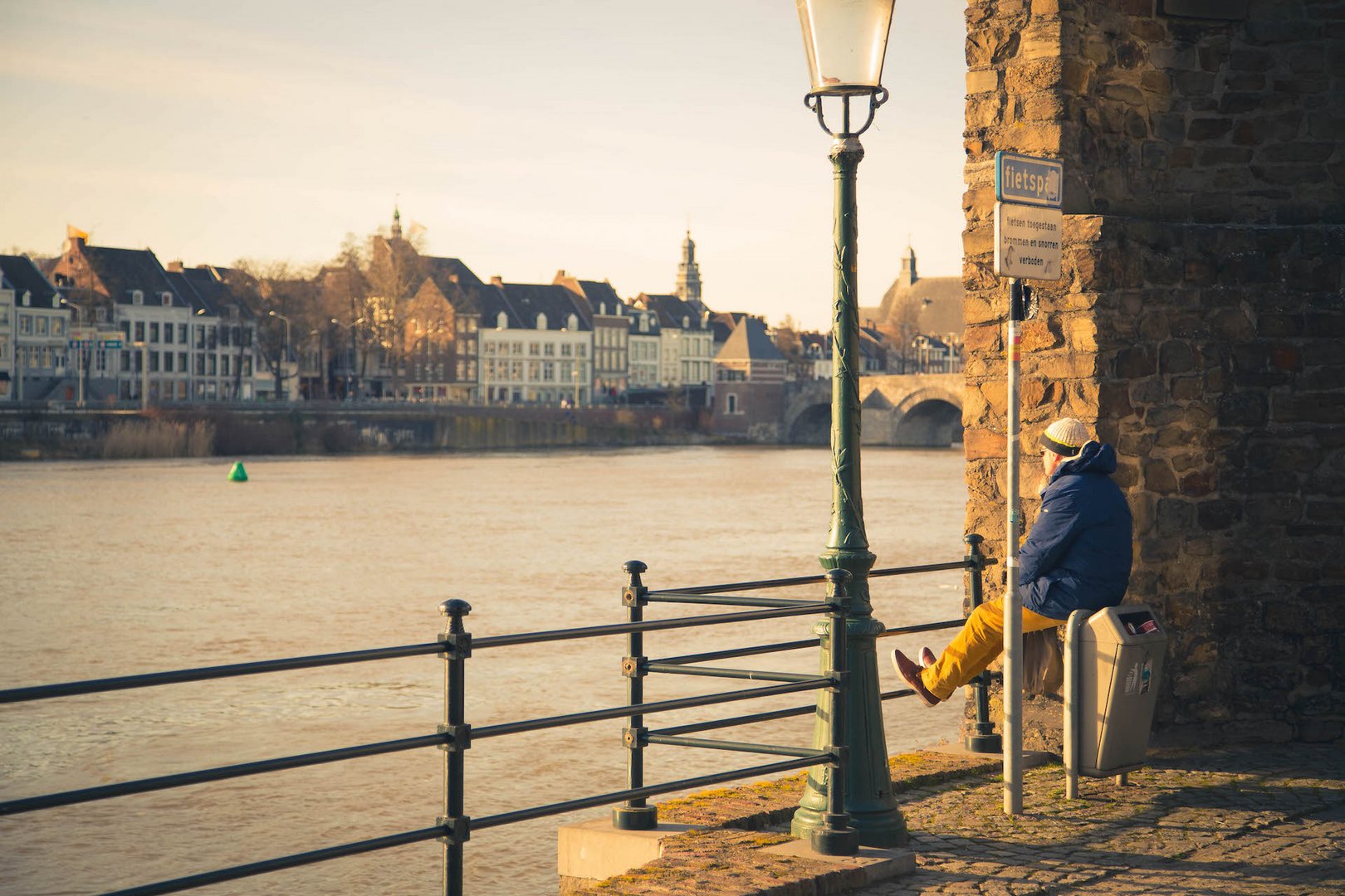 Dösen in der Sonne von Maastricht