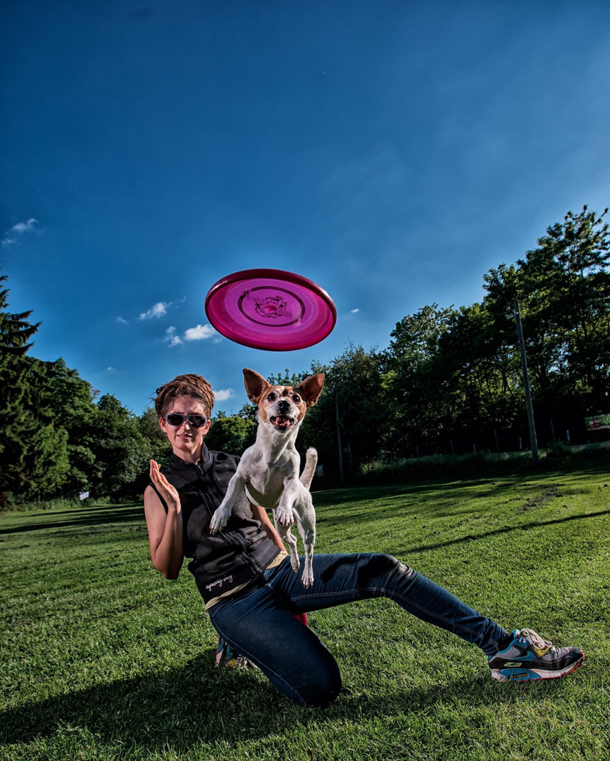 Dogfrisbee