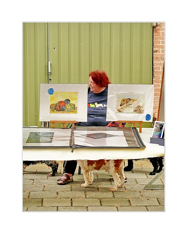 Dogs under the Table (in Niederländischer Umsetzung)