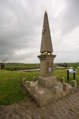 Dokkumer Nieuwe Zijlen - Monument Dokkumer Diep