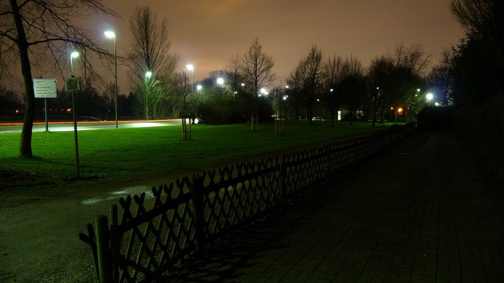 Dolberger Straße bei Nacht