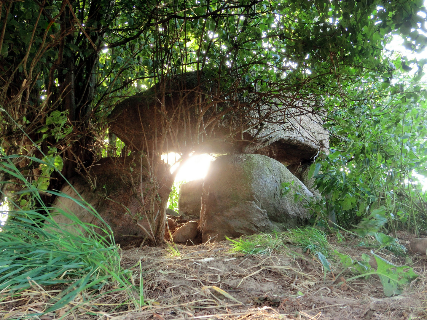 Dolmen im Sonnenuntergang