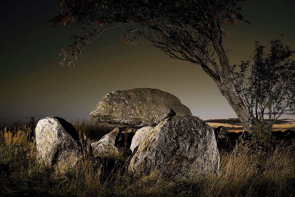 Dolmengrab im Abendlicht