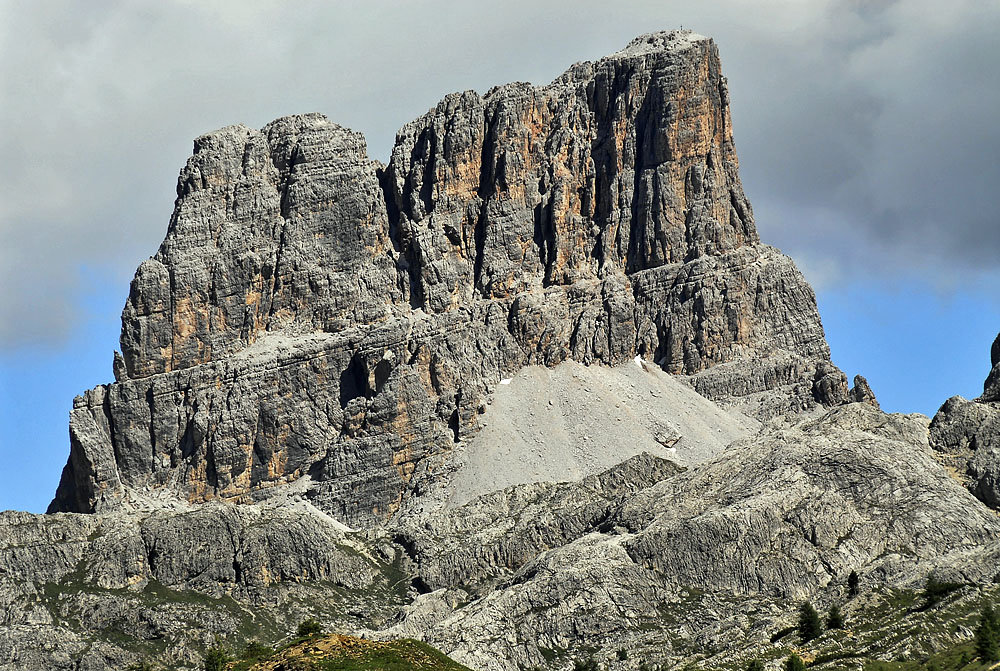 Dolomiten 8