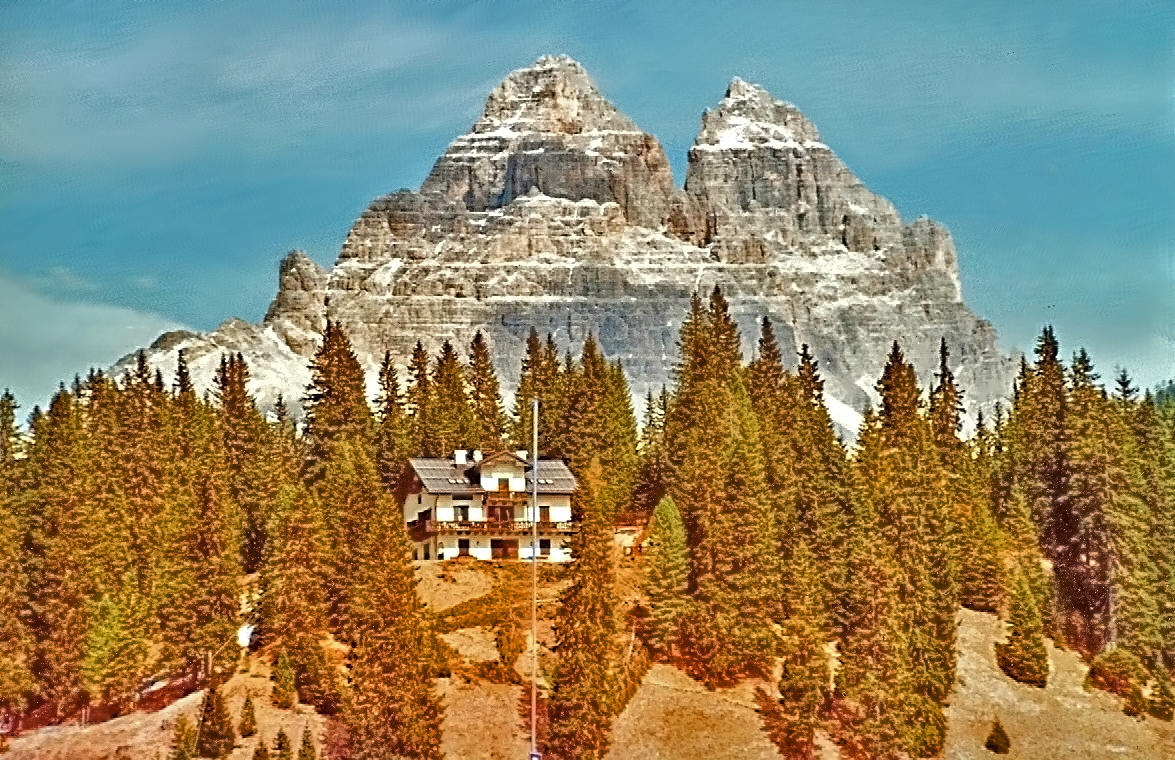 DOLOMITEN