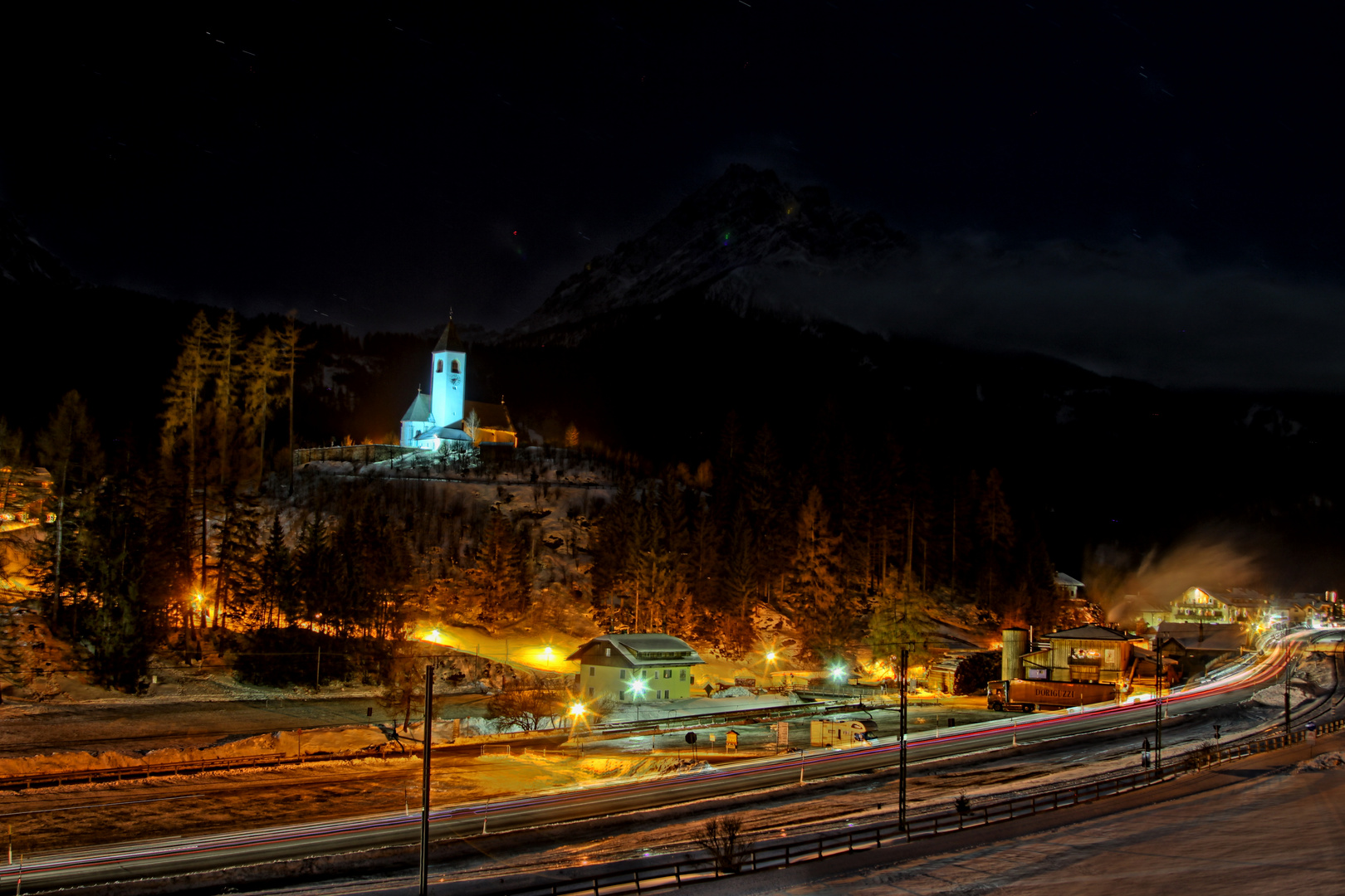 Dolomiten bei Nacht