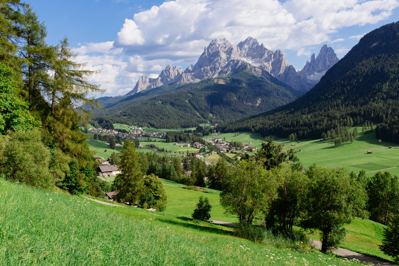 Dolomiten Blick auf Sexten und Berge 2018