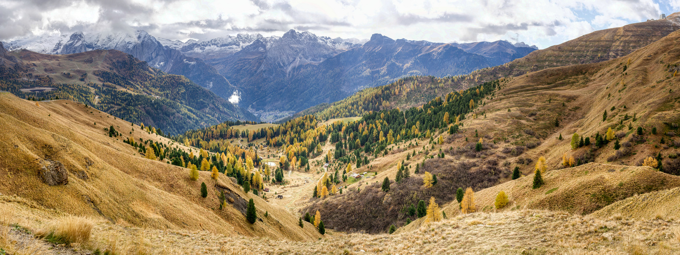 Dolomiten, Blick vom Sellapass