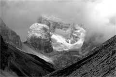 Dolomiten, die bleichen Berge - Hochebenkofel u. Birkenkofel