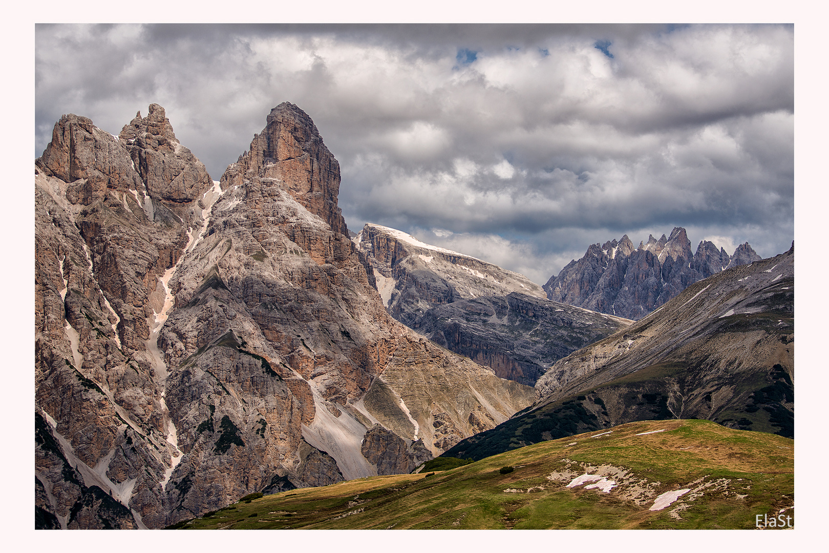 DOLOMITEN