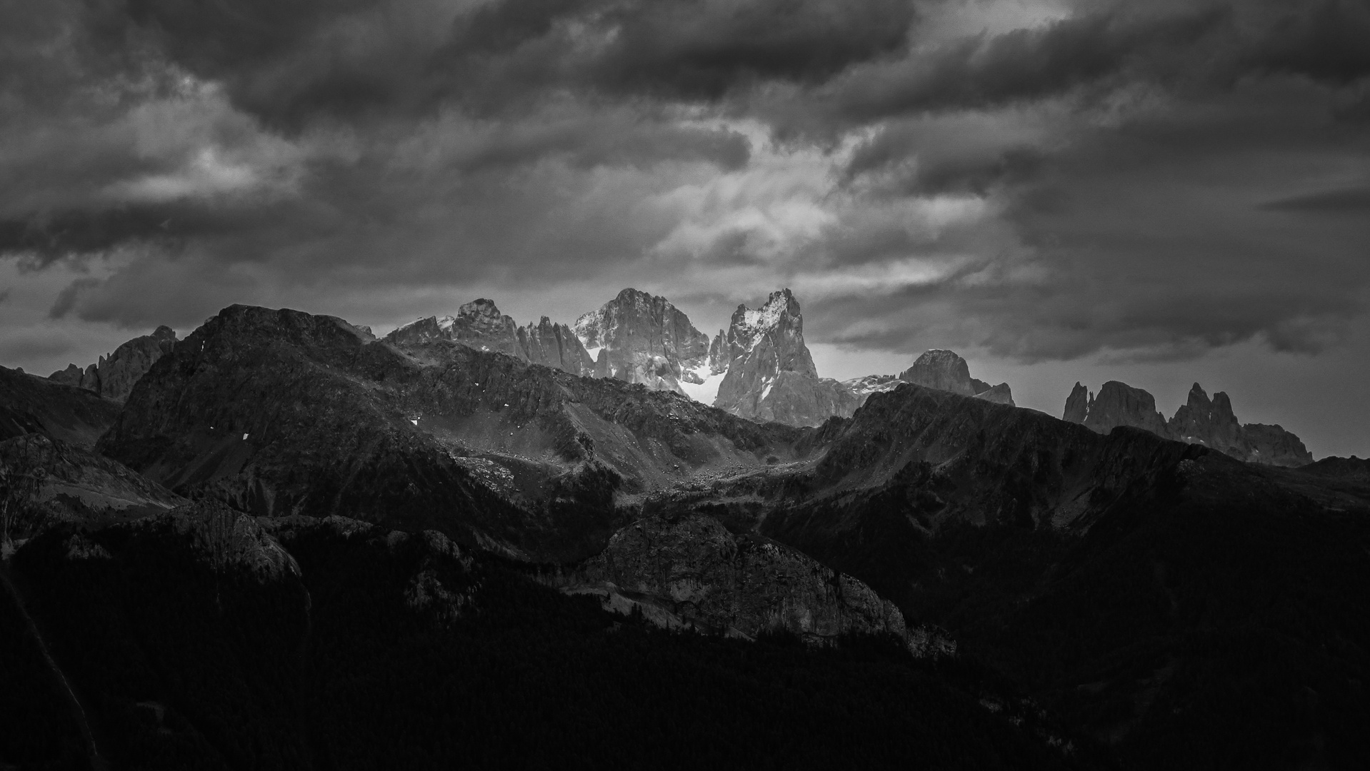 Dolomiten. Laurin's Reich ?