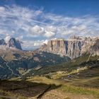 Dolomiten oberhalb von Canazei