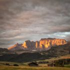 Dolomiten: Seiser Alm im Morgenlicht