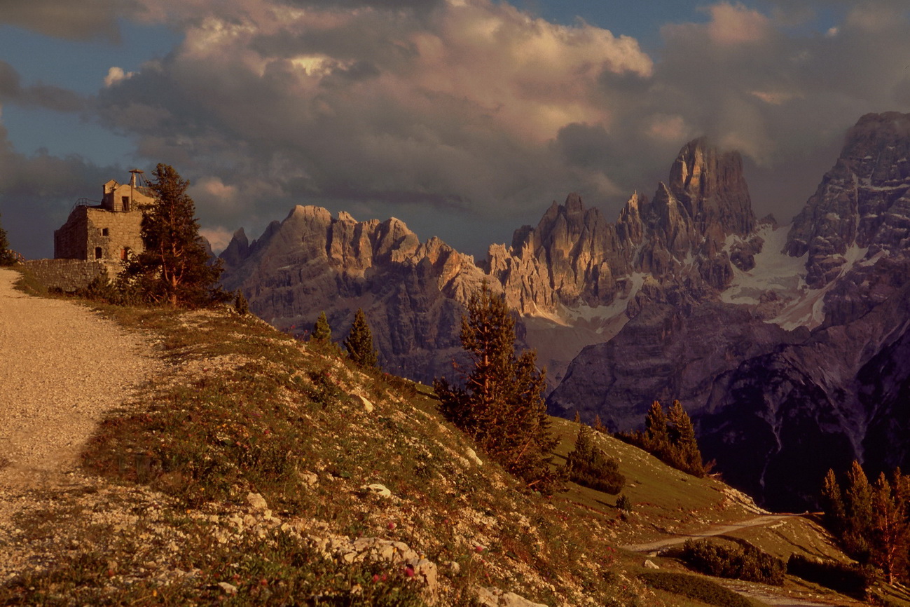 Dolomiten  und Festung aus dem 1.Weltkrieg