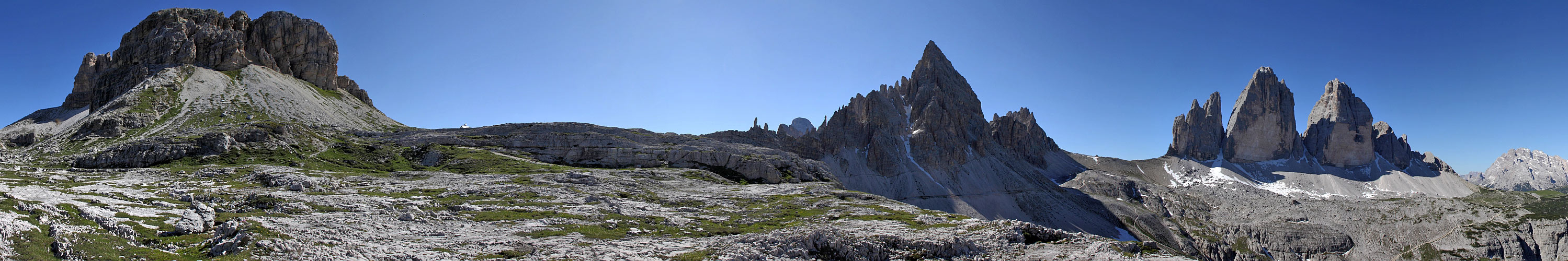 Dolomitenpanorama mit den Drei Zinnen