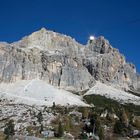 Dolomitenstraße mit Bergwelt