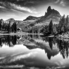 Dolomiti - Lago Federa e Becco di Mezzodì