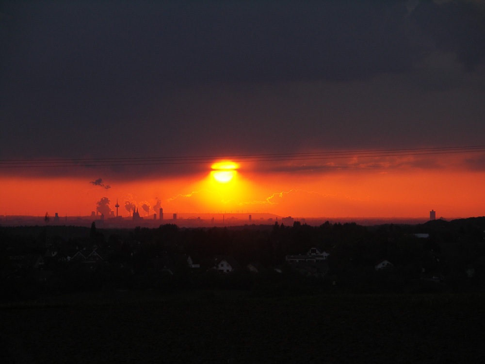 Dom am Abend, von ganz weit weg