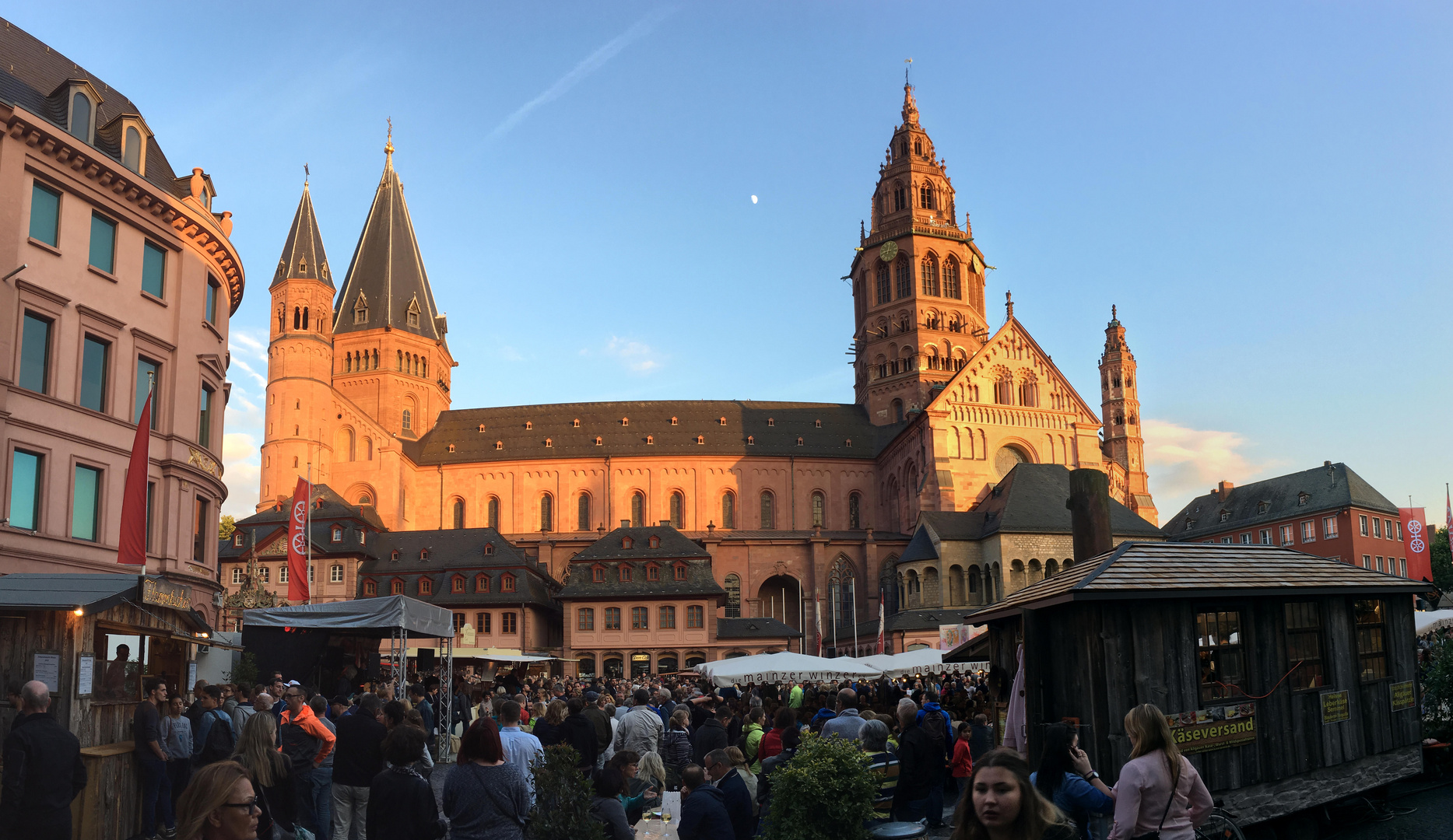 Dom am Johannesfest zu Mainz