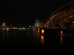 Dom bei Nacht