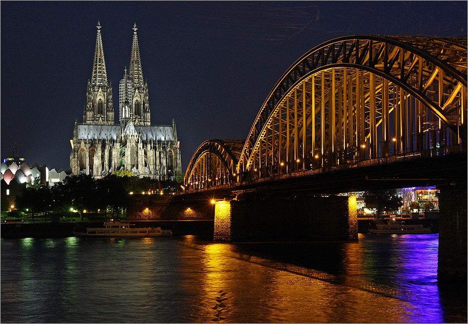 Dom by night