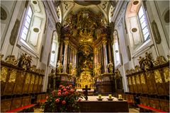 Dom der Wachau, Altar