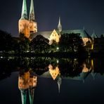 Dom in Lübeck bei Nacht (V2)