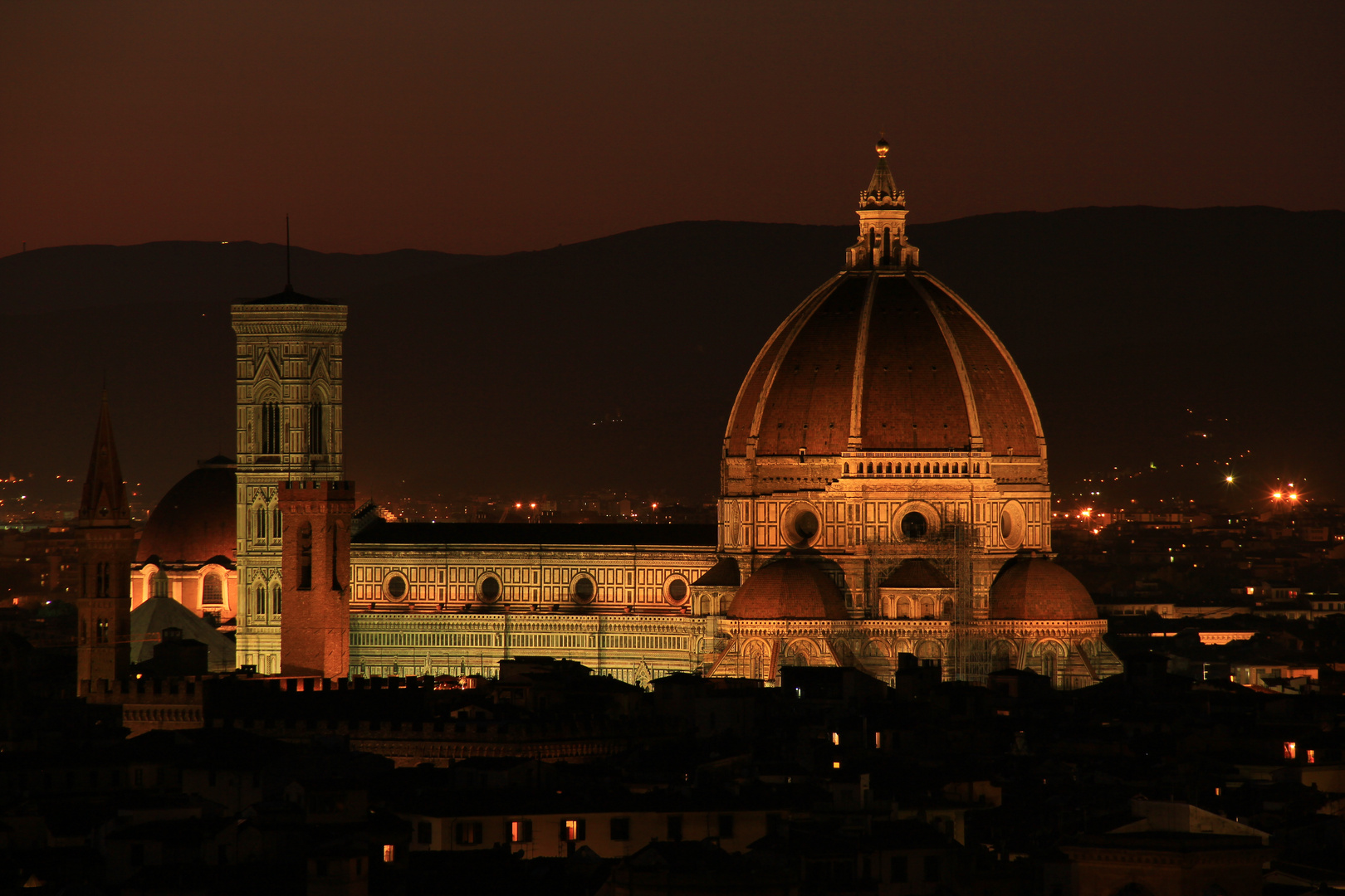 Dom Santa Maria del Fiore von Florenz bei Nacht