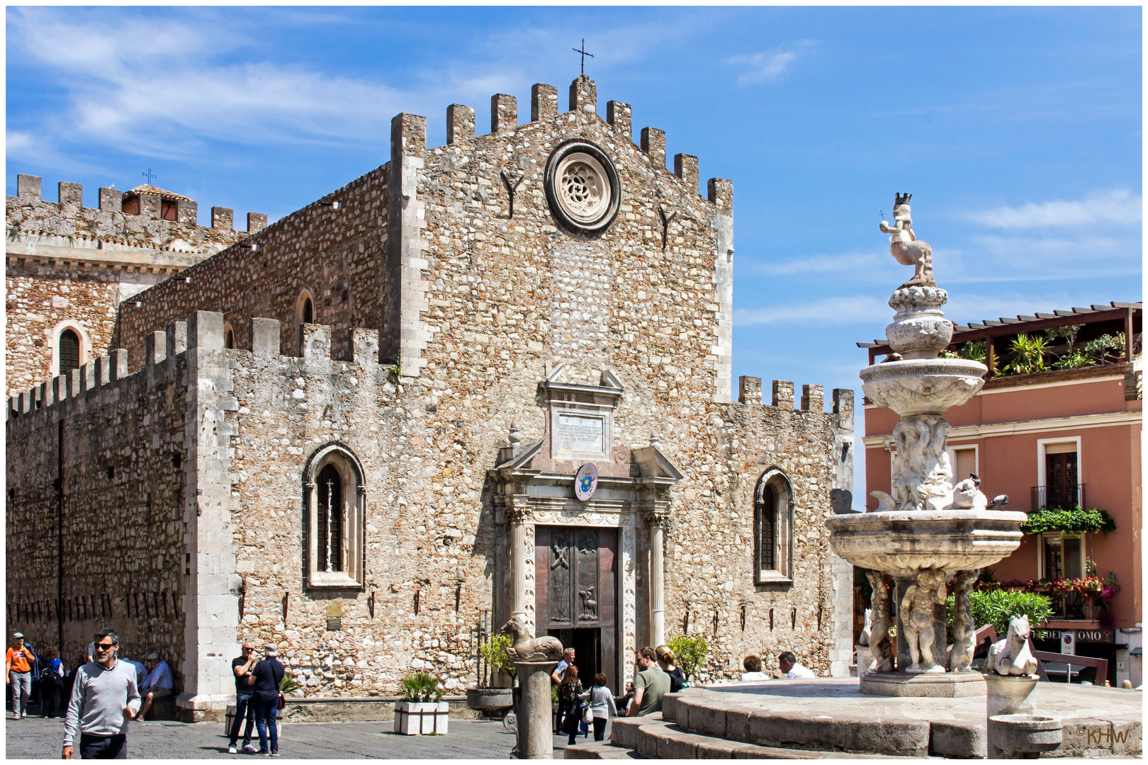 Dom St. Nicolò in Taormina aus dem 15. Jh. (Sizilien)