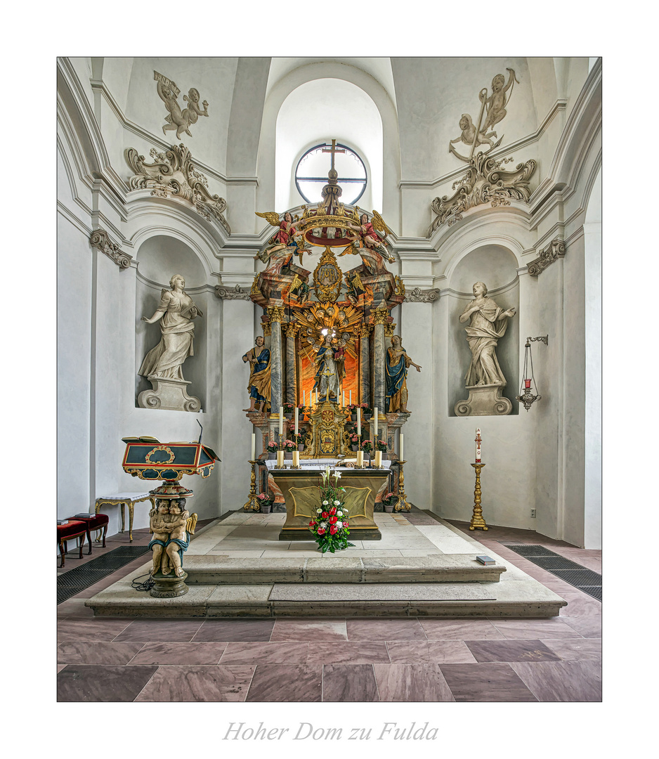 Dom St. Salvator zu Fulda " Blick, zum Marienaltar.."