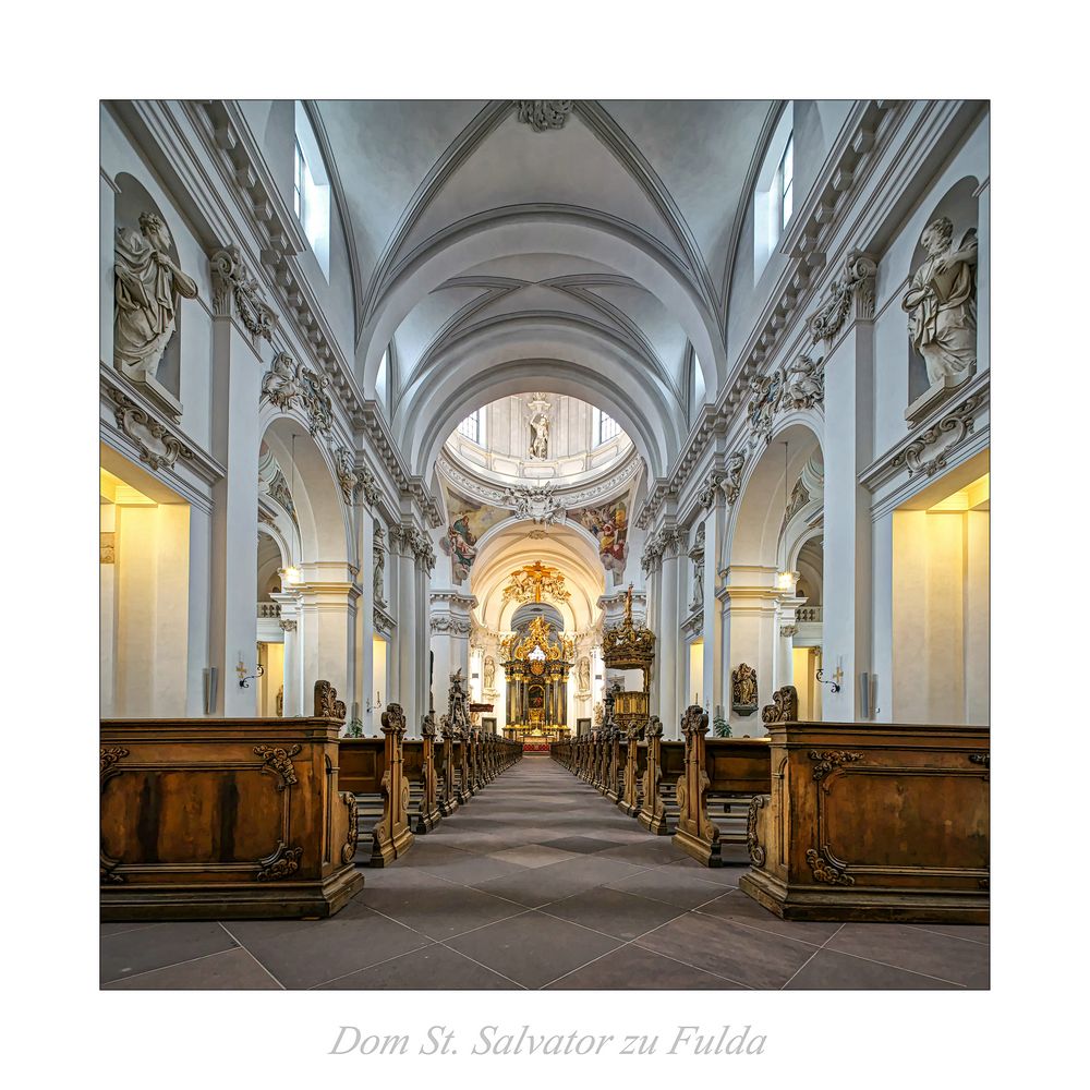 Dom St. Salvator zu Fulda " der Blick zum Hochchor..."