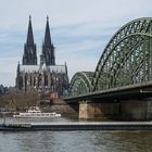 Dom und Brücke